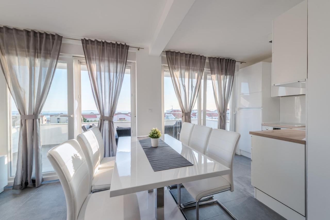 נובליה Villa Magnifica Apartments With Pool מראה חיצוני תמונה
