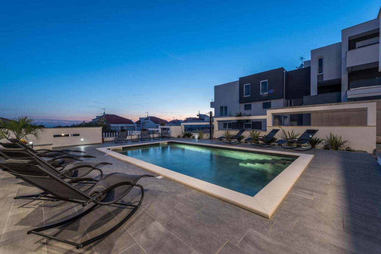 נובליה Villa Magnifica Apartments With Pool מראה חיצוני תמונה