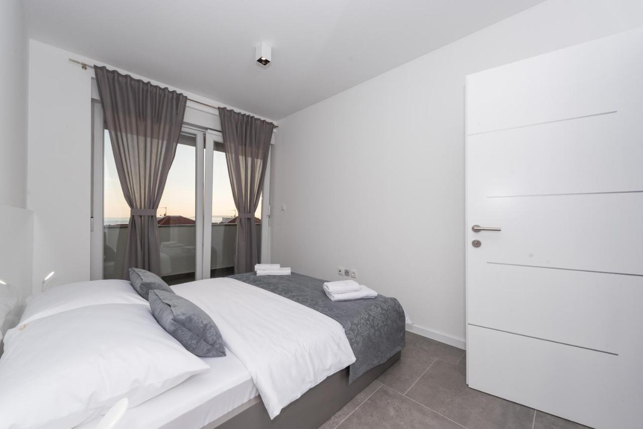 נובליה Villa Magnifica Apartments With Pool מראה חיצוני תמונה