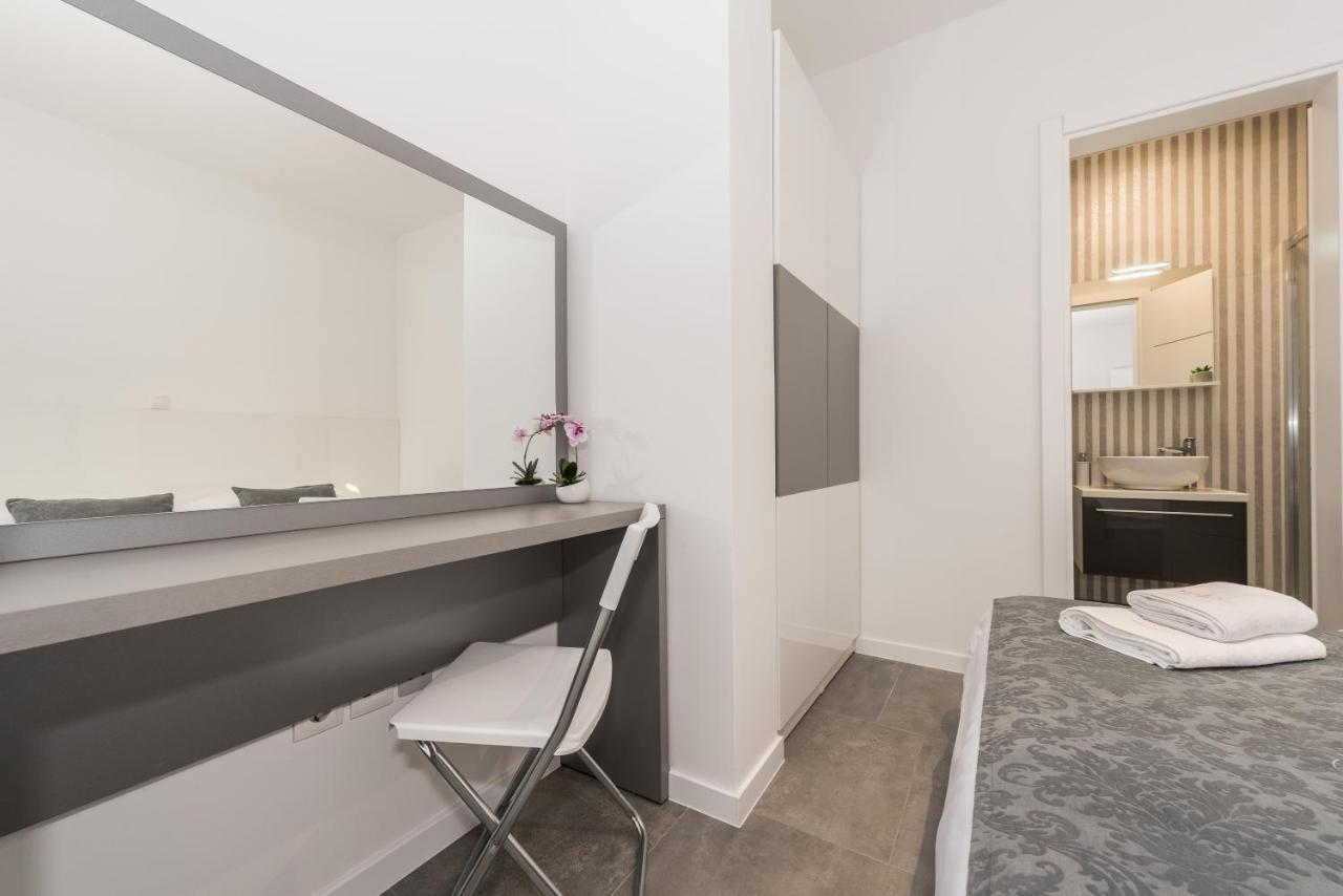 נובליה Villa Magnifica Apartments With Pool מראה חיצוני תמונה
