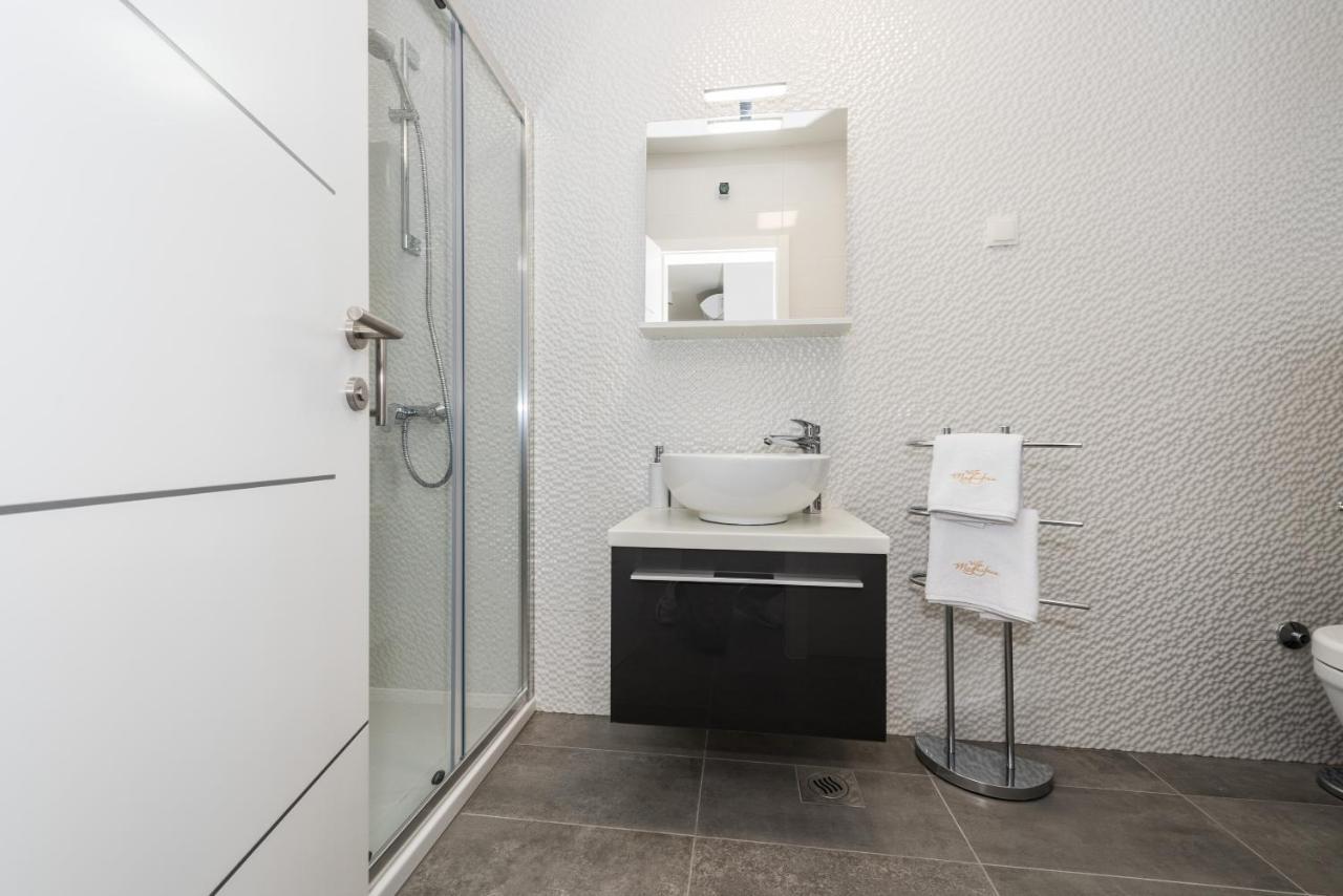נובליה Villa Magnifica Apartments With Pool מראה חיצוני תמונה