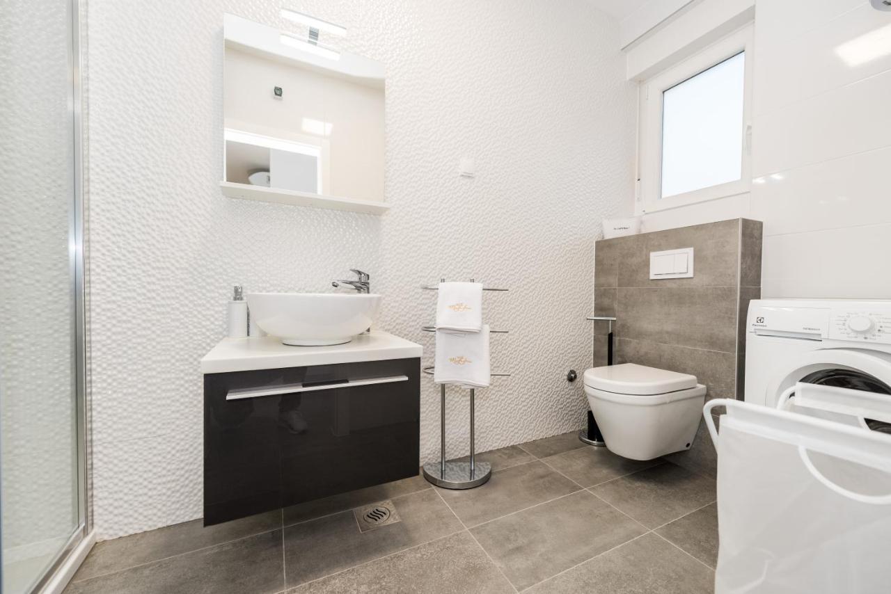 נובליה Villa Magnifica Apartments With Pool מראה חיצוני תמונה