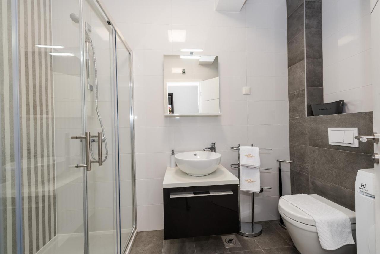 נובליה Villa Magnifica Apartments With Pool מראה חיצוני תמונה